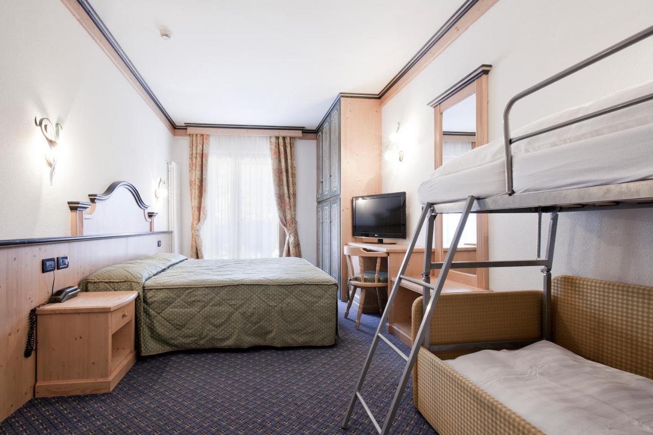 Resort Dolce Casa - Family & Spa Hotel Моена Екстериор снимка