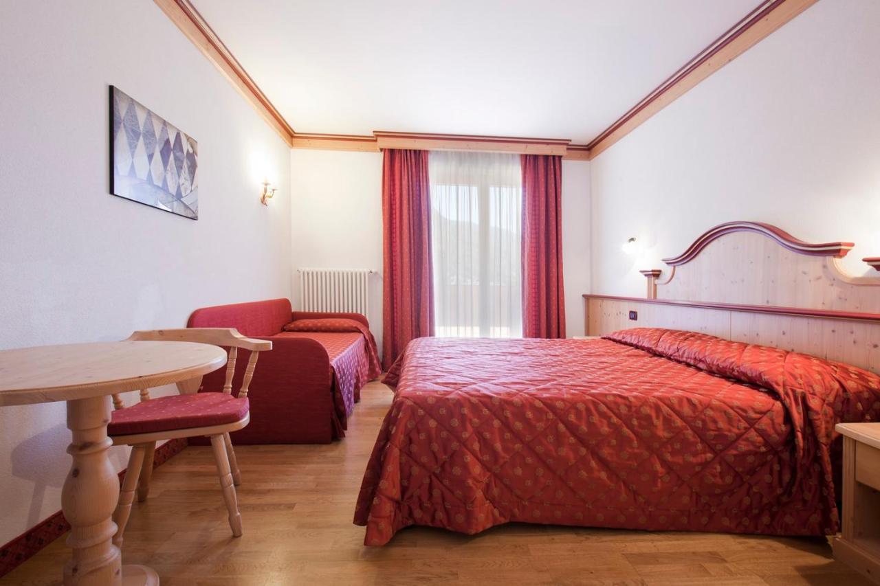 Resort Dolce Casa - Family & Spa Hotel Моена Екстериор снимка